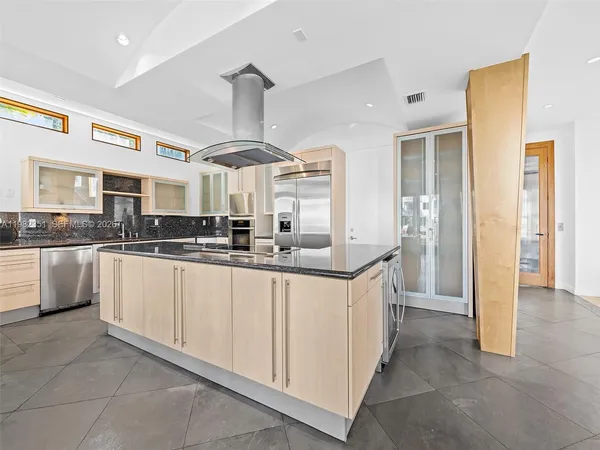 $17,995 | 450 Victoria Terrace, Fort Lauderdale, FL 33301