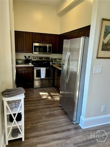 $2,900 | 215 West Hall Street, Unit A, Savannah, GA 31401