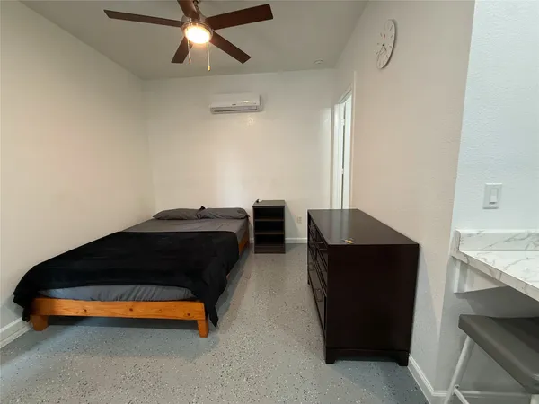 $1,200 | 216 Charles Trail, Unit B, Georgetown, TX 78626