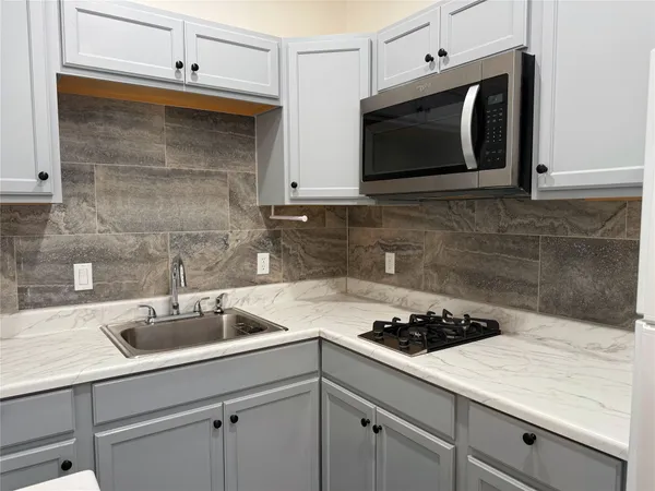 $1,200 | 216 Charles Trail, Unit B, Georgetown, TX 78626