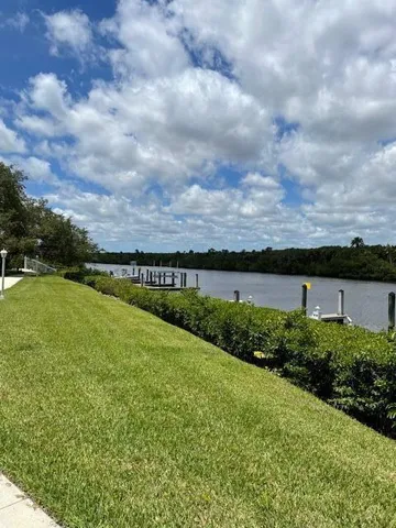 $216,500 | 2500 Southeast Anchorage Cove, Unit D3, Port St. Lucie, FL 34952