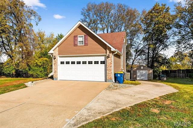 $309,900 | 352 Fourbush Court, Winfield, MO 63389