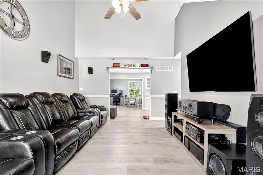 352 Fourbush Court Winfield, MO 63389 - Photo 5 of 45