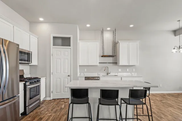 $449,900 | 932 Margarets Way, Belleville, WI 53508