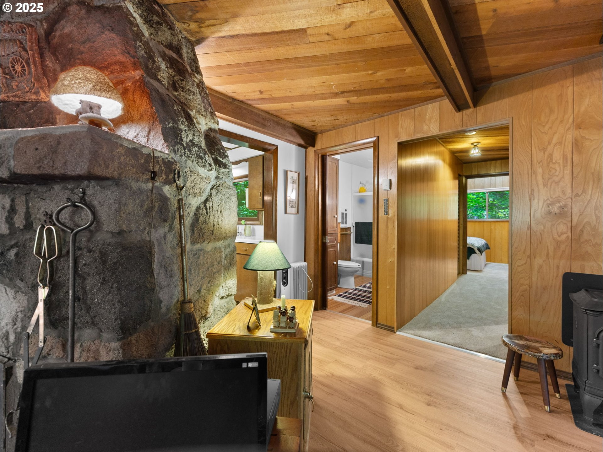 26811 East Road 15 Rhododendron, OR 97049 - Photo 18 of 47 a bathroom with a sink and a mirror