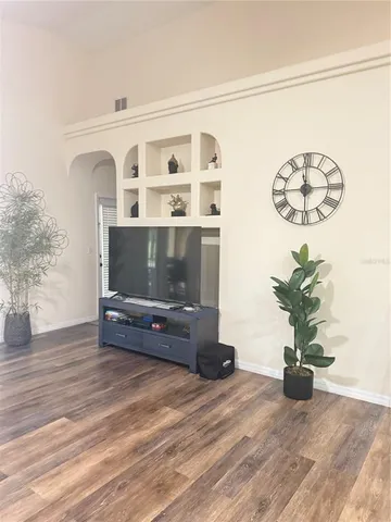 $3,050 | 348 Lake Davenport Circle, Davenport, FL 33837