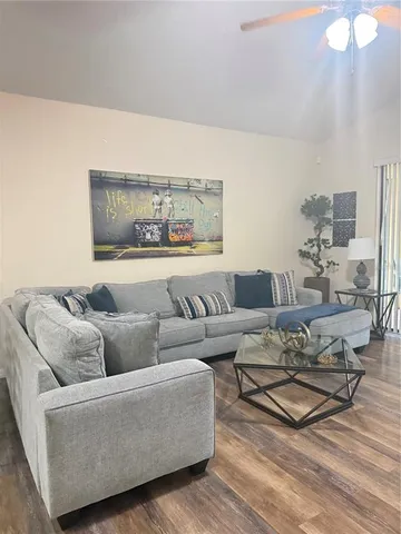 $3,050 | 348 Lake Davenport Circle, Davenport, FL 33837