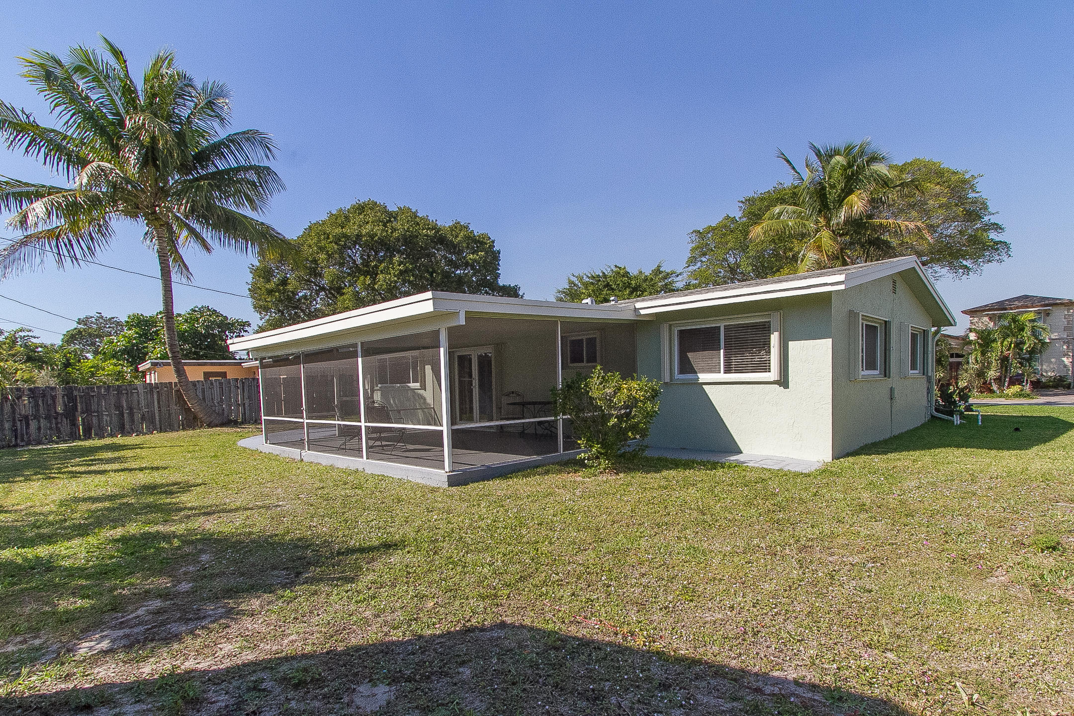 116 Northwest 8th Street Boca Raton, FL 33432 - Photo 22 of 23 Rental-4535