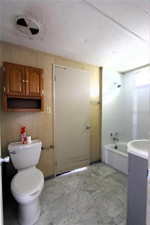 6021 Ridgewood Drive Zephyrhills, FL 33542 - Photo 11 of 12