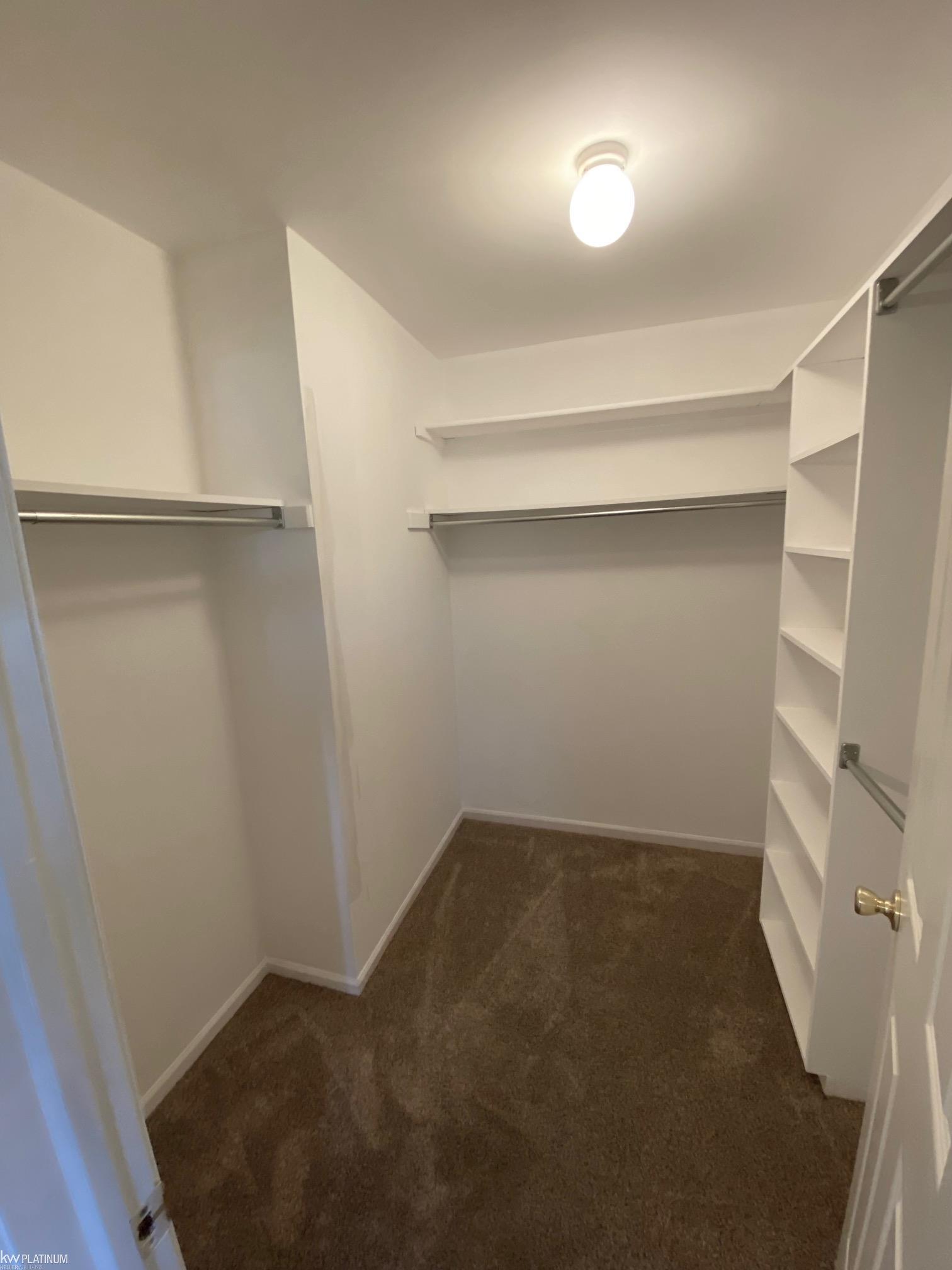 51827 Lillian Road New Baltimore, MI 48047 - Photo 33 of 46 50121085-32.JPG