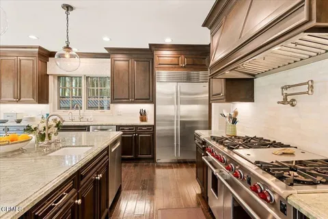 $4,250,000 | 10520 Blythe Avenue, Los Angeles, CA 90064