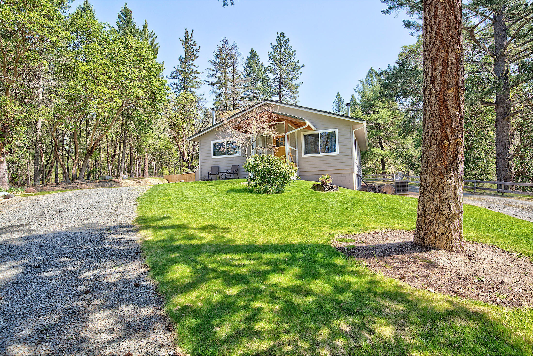 575 South Espey Road Grants Pass, OR 97527 - Photo 3 of 47 003espey