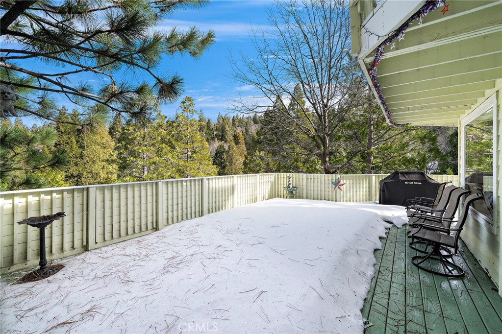180 Grass Valley Road, Unit 20 Lake Arrowhead, CA 92352 - Photo 35 of 67