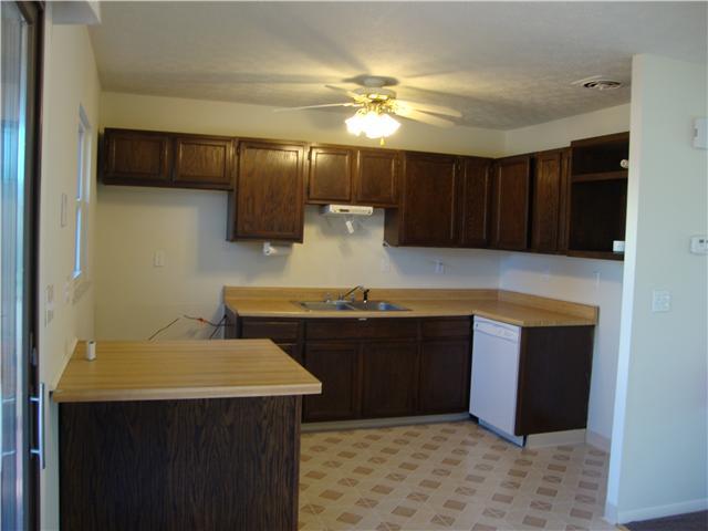 235 North Stygler Road Columbus, OH 43230 - Photo 6 of 18