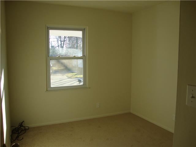 235 North Stygler Road Columbus, OH 43230 - Photo 7 of 18