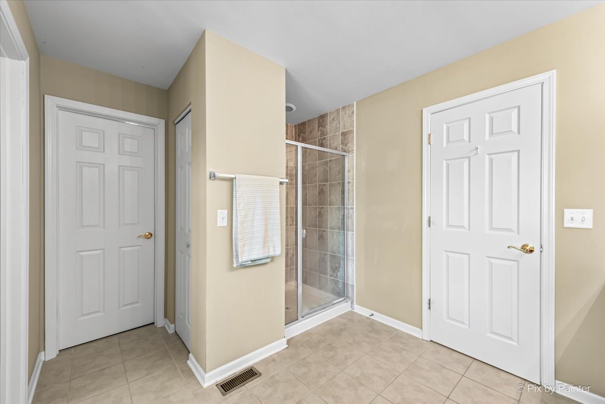 2754 Moraine Valley Road Wauconda, IL 60084 - Photo 22 of 46 Gallery Image 22