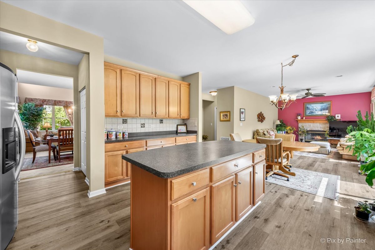 2754 Moraine Valley Road Wauconda, IL 60084 - Photo 8 of 46 Gallery Image 8