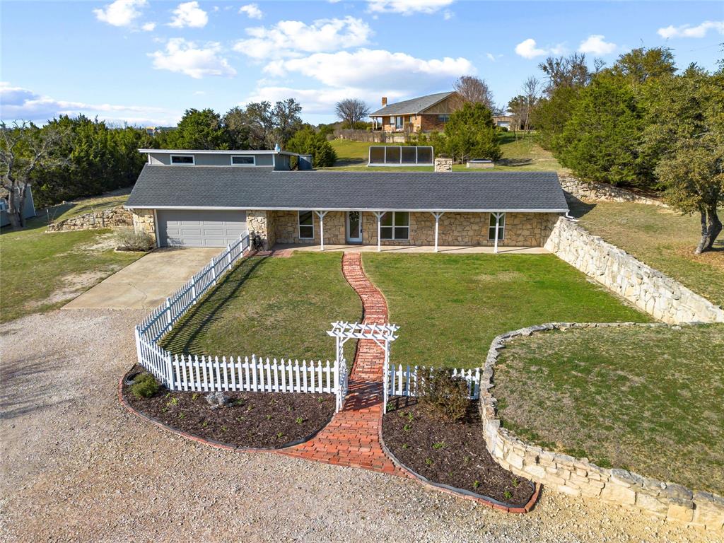 413 Meadowview Road Weatherford, TX 76087 - Photo 11 of 40 Gallery Image 11