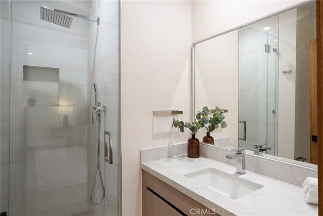 $2,895,000 | 348 South Orange Drive, Los Angeles, CA 90036