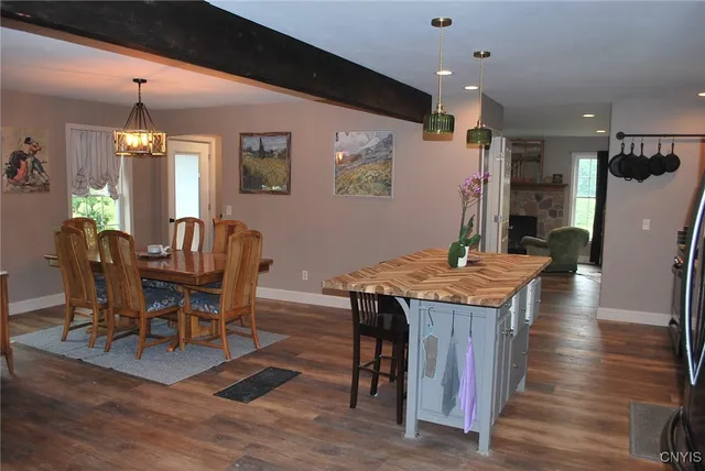 $664,000 | 441 Kingdom Road, Volney, NY 13126