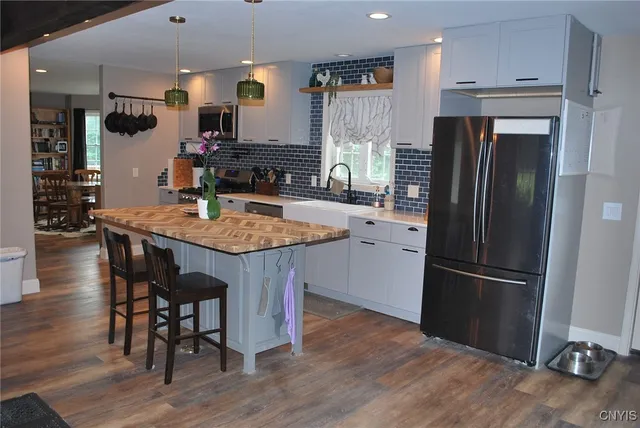 $664,000 | 441 Kingdom Road, Volney, NY 13126