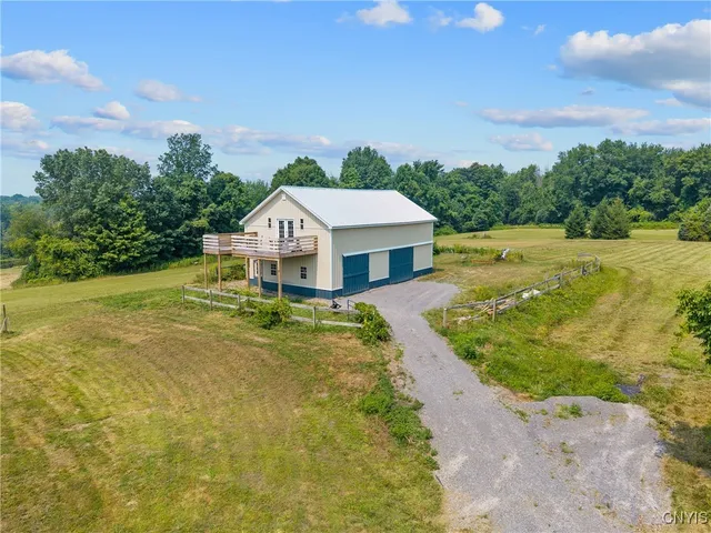 $664,000 | 441 Kingdom Road, Volney, NY 13126