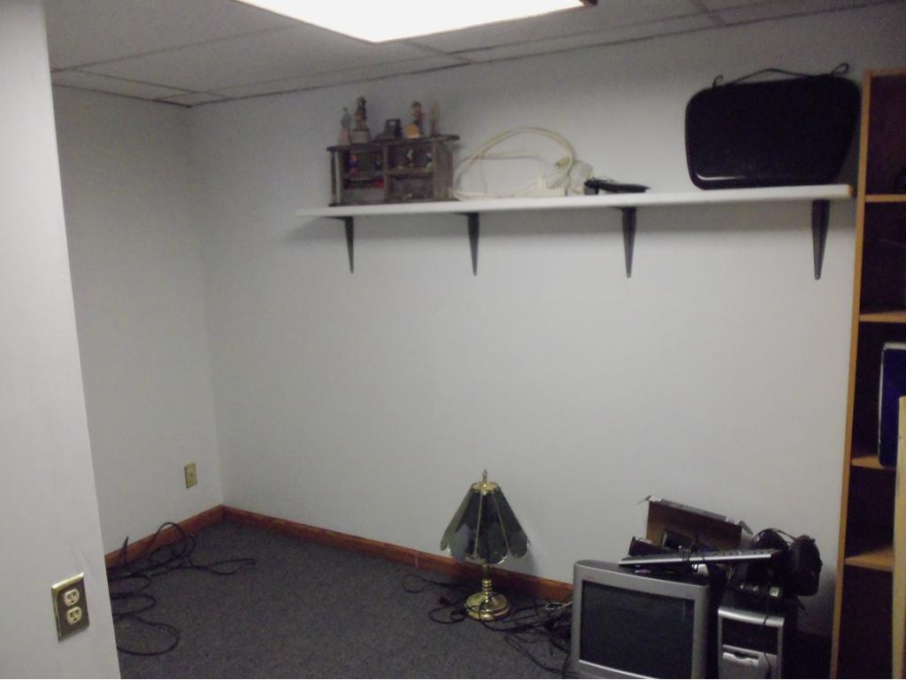 150 Ramey Road Bristol, TN 37620 - Photo 15 of 16 Office