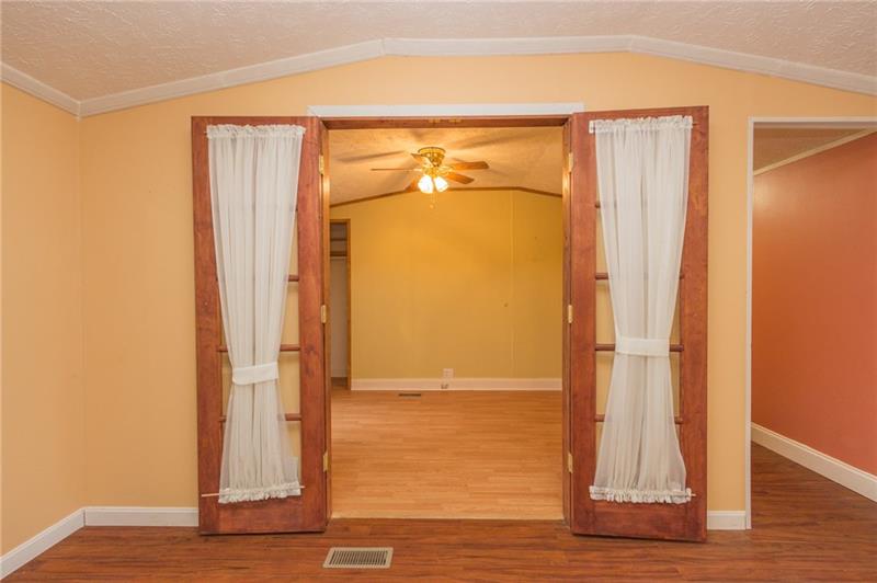 134 Mowry Road Monaca, PA 15061 - Photo 6 of 16 Gallery Image 6