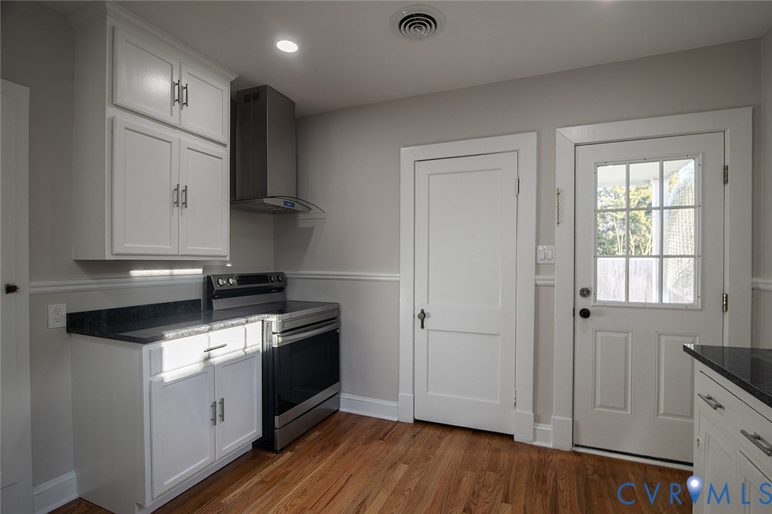 1306 Overbrook Road Richmond, VA 23220 - Photo 10 of 29