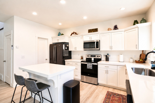 7194 North Brook Ridge Eagle Mountain, UT 84005 - Photo 4 of 21