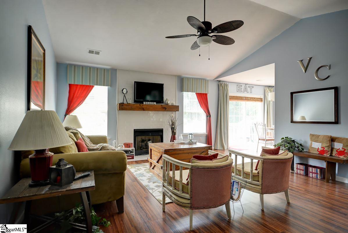 503 Gravley Road Greer, SC 29651 - Photo 4 of 23 Gallery Image 4