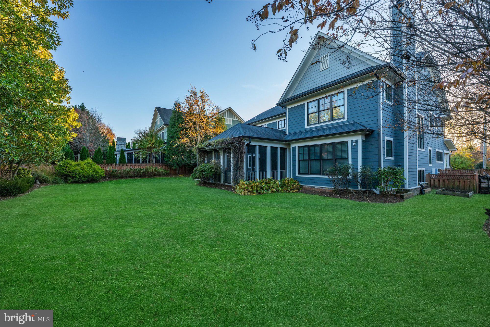 1415 Spring Vale Avenue McLean, VA 22101 - Photo 7 of 13