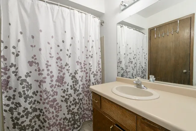 $225,000 | 1337 Camden Way, Unit 2, Waukesha, WI 53186