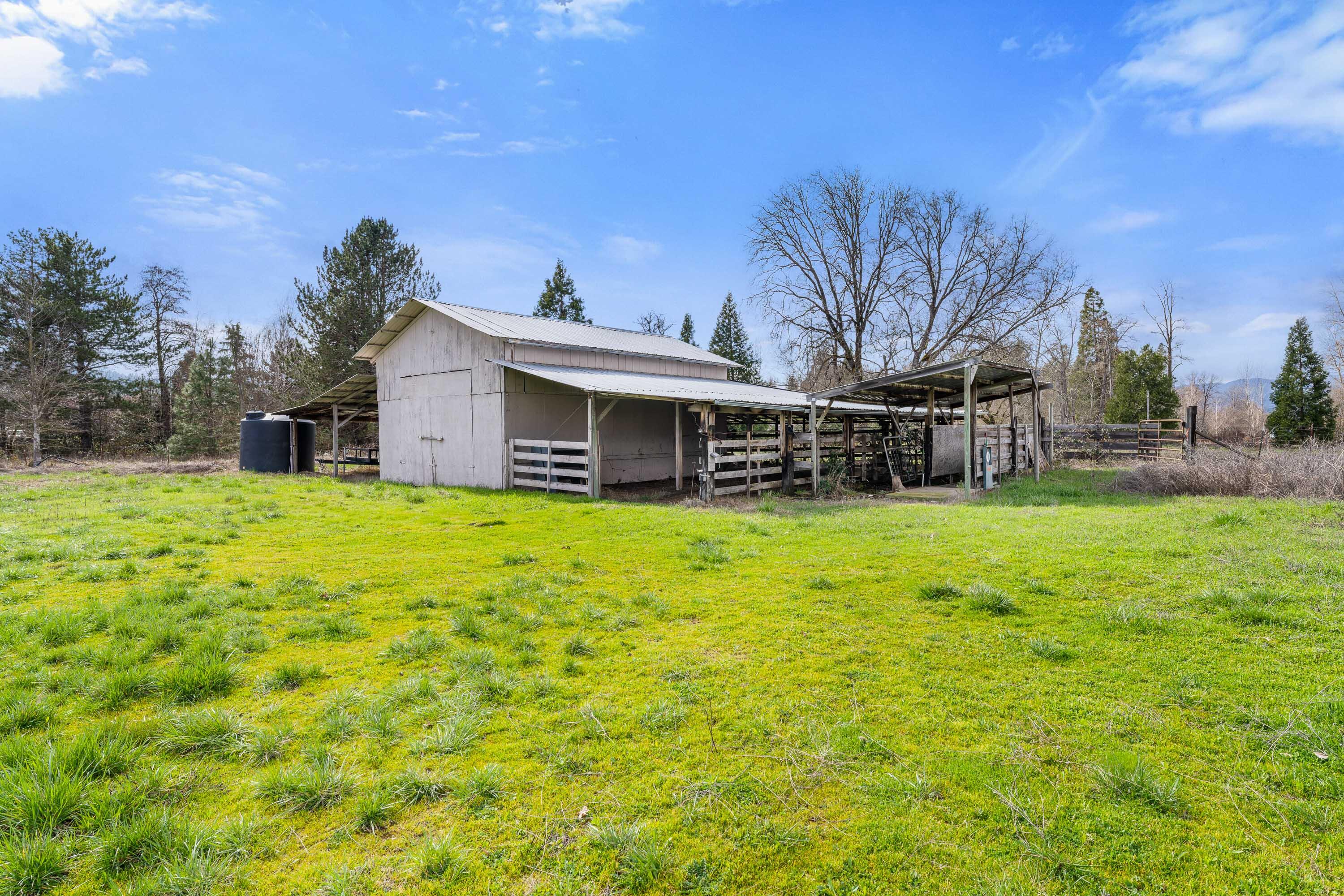 3655 Leonard Road Grants Pass, OR 97527 - Photo 23 of 52 EXT (7 of 17)