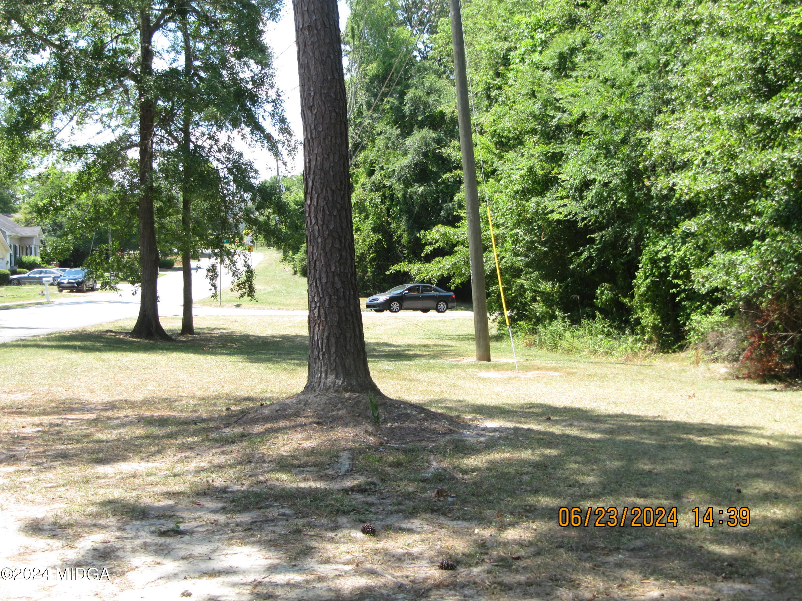 3341 Stinsonville Road Macon, GA 31204 - Photo 2 of 6 a view of a yard with swimming pool