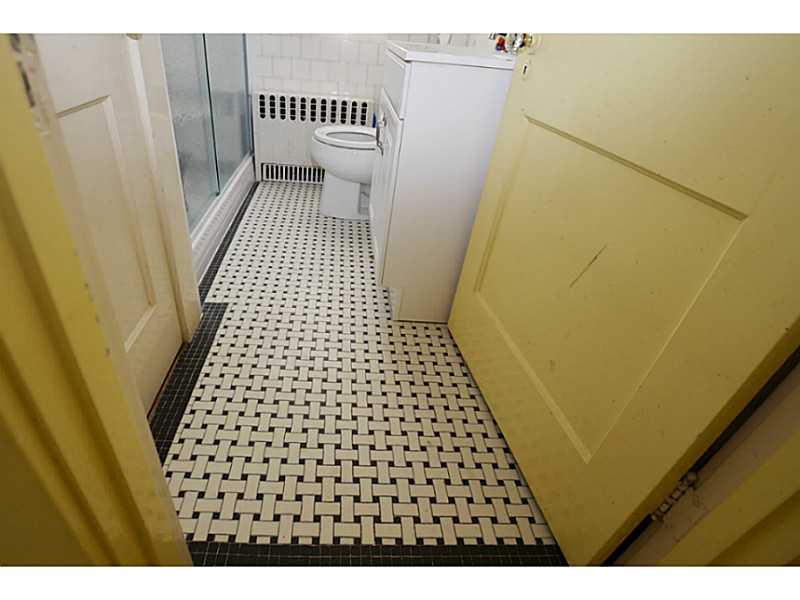 36 Almy Street Newport, RI 02840 - Photo 11 of 25 Bathroom.