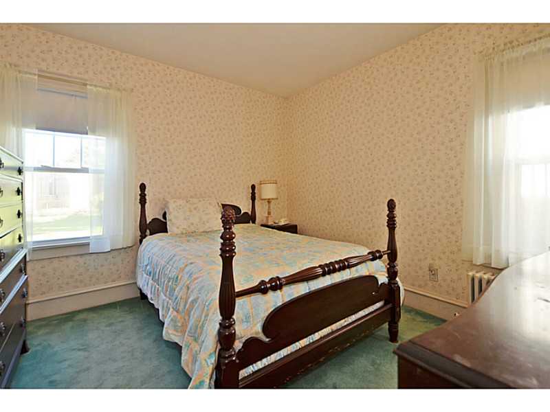 36 Almy Street Newport, RI 02840 - Photo 18 of 25 Bedroom.