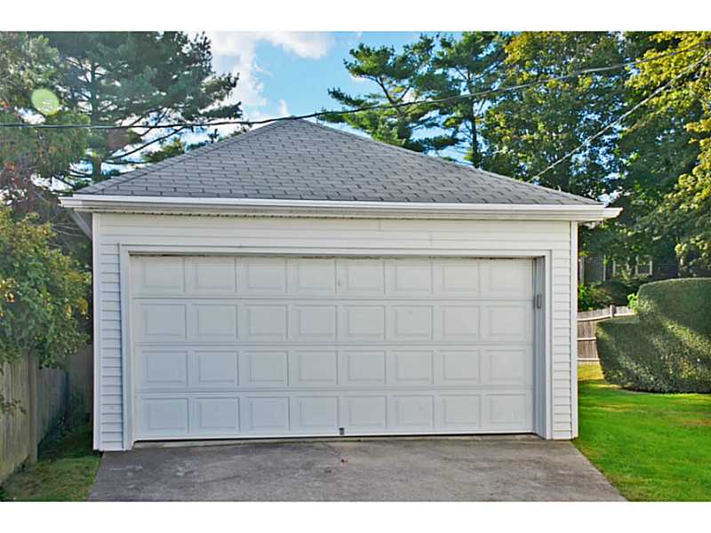 36 Almy Street Newport, RI 02840 - Photo 4 of 25 Parking Lot/Garage.