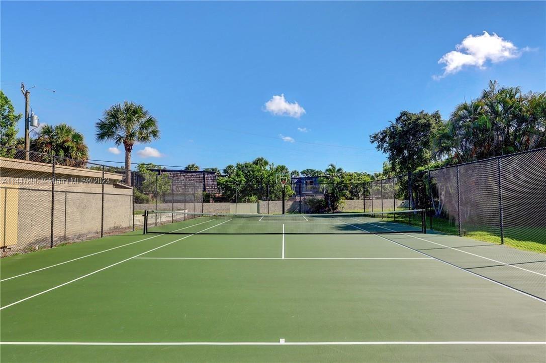 800 Northwest Fork Road, Unit 1013PENTHOUSE Stuart, FL 34994 - Photo 42 of 49 Gallery Image 42