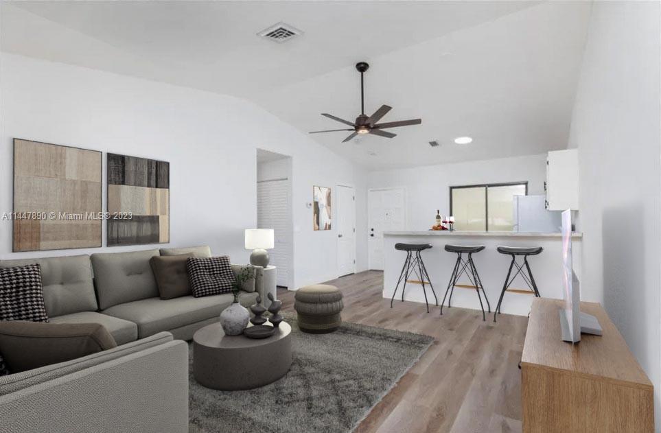 800 Northwest Fork Road, Unit 1013PENTHOUSE Stuart, FL 34994 - Photo 5 of 49 Gallery Image 5