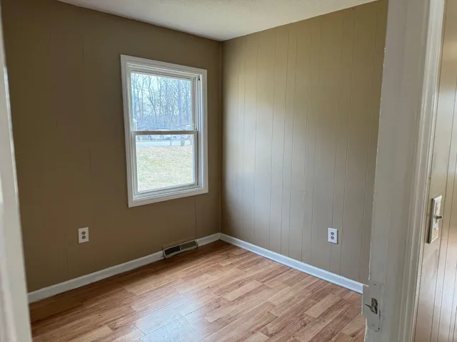 $1,300 | 1306 Roundabout Road, Martinsville, VA 24112