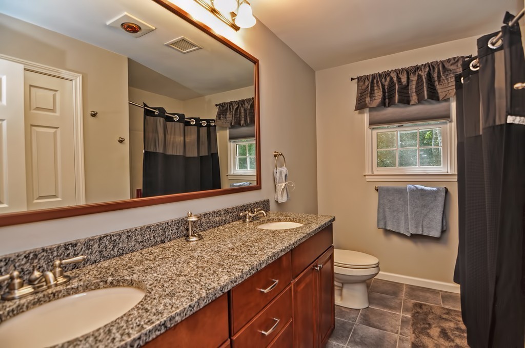 221 Simpson Road Marlborough, MA 01752 - Photo 25 of 30 Gallery Image 25