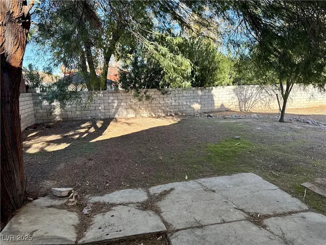 $1,950 | 2624 Sidonia Avenue, Las Vegas, NV 89102
