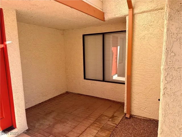 $1,950 | 2624 Sidonia Avenue, Las Vegas, NV 89102