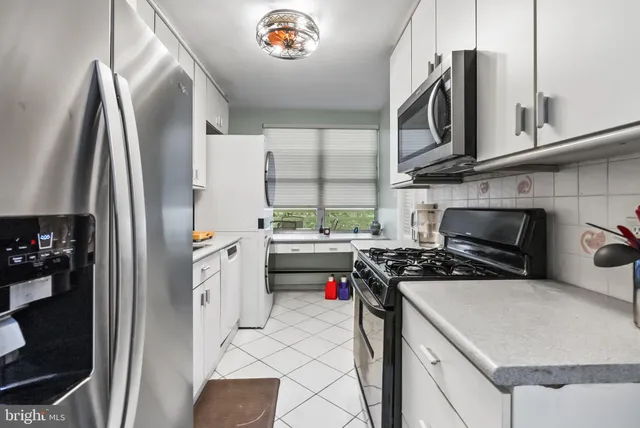 $199,900 | 7900 Old York Road, Unit 303B, Elkins Park, PA 19027