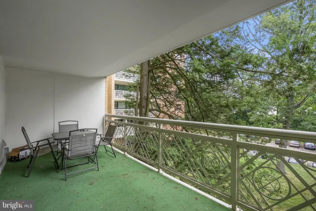 $199,900 | 7900 Old York Road, Unit 303B, Elkins Park, PA 19027