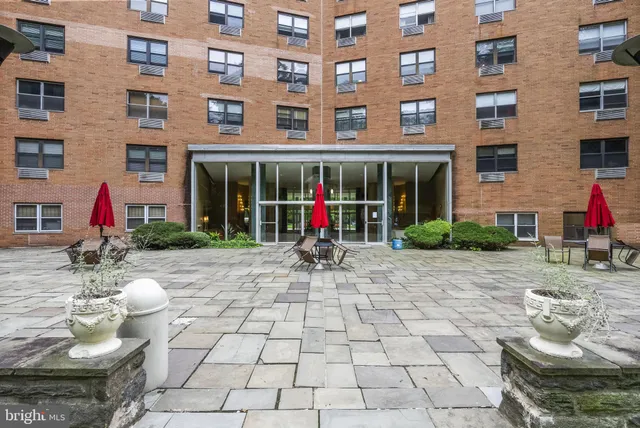 $199,900 | 7900 Old York Road, Unit 303B, Elkins Park, PA 19027