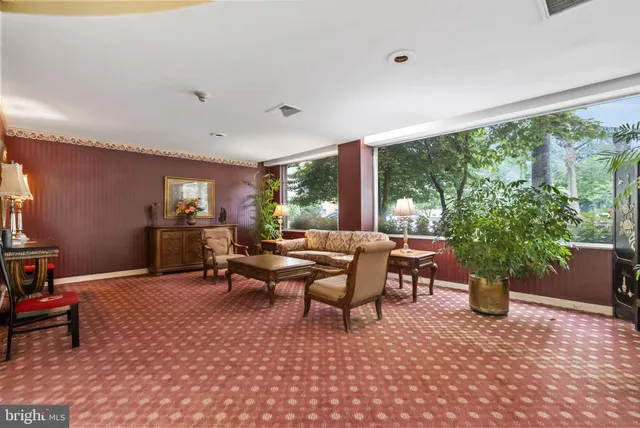 $199,900 | 7900 Old York Road, Unit 303B, Elkins Park, PA 19027