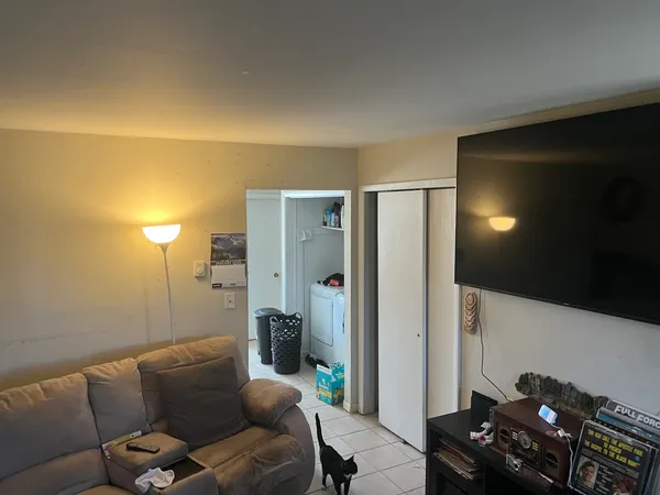 $445,000 | 1060 North Highland Avenue, Aurora, IL 60506