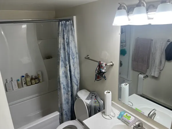 $445,000 | 1060 North Highland Avenue, Aurora, IL 60506